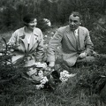Franz-Wallack-mit-Ehefrau-Josefine-im- Grünen