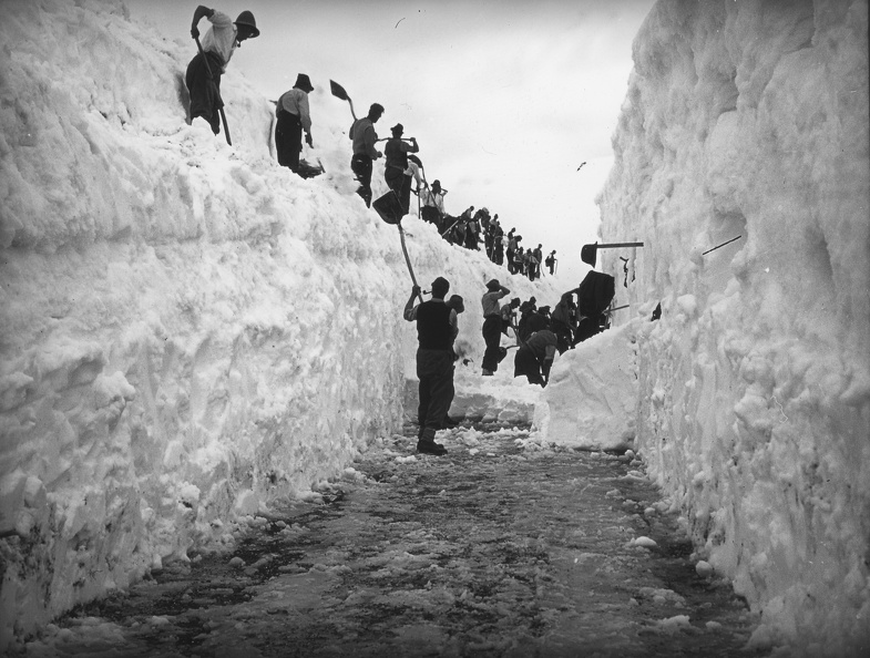 Schneeräumung historisch-4